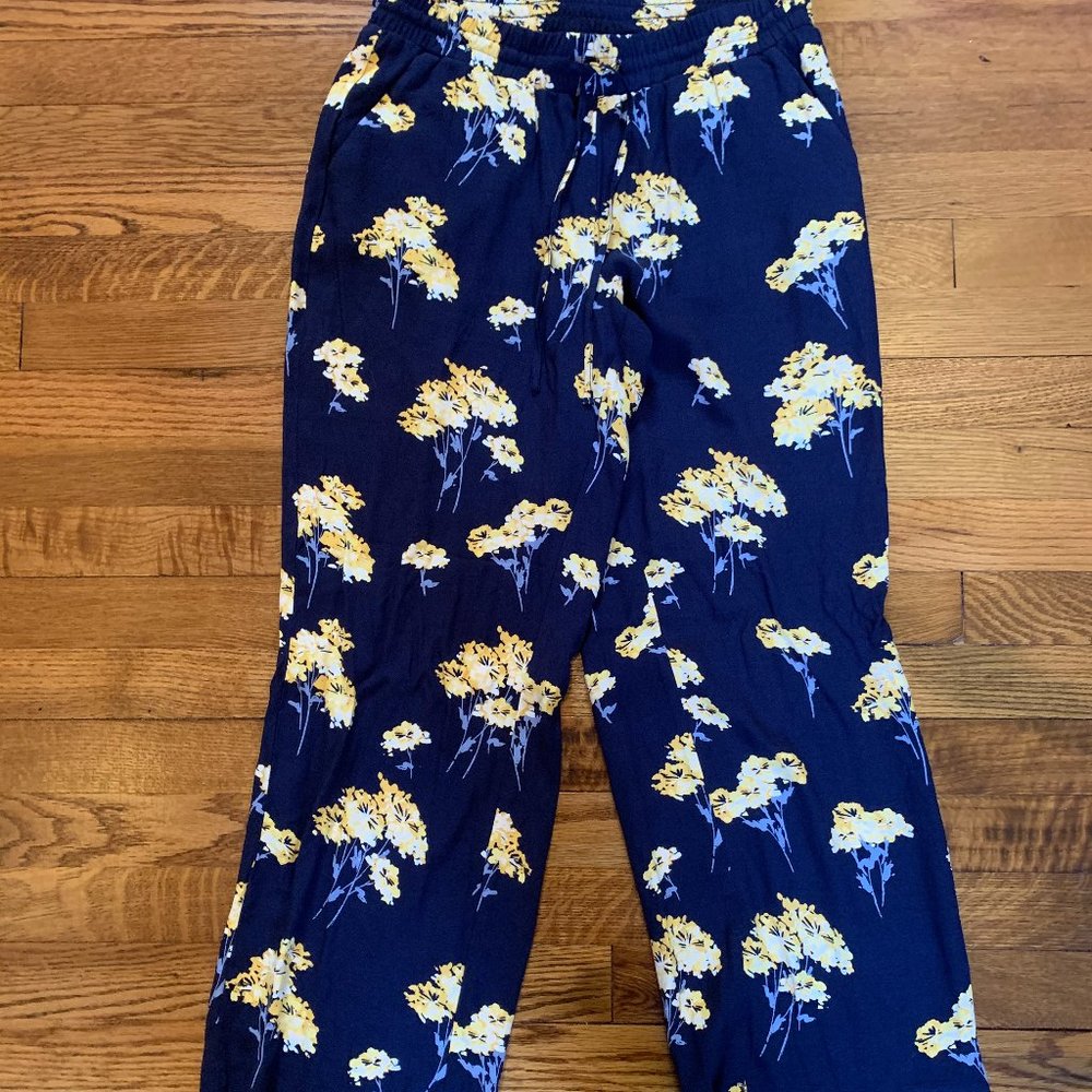 Loft flowered & flowy pants - women's small